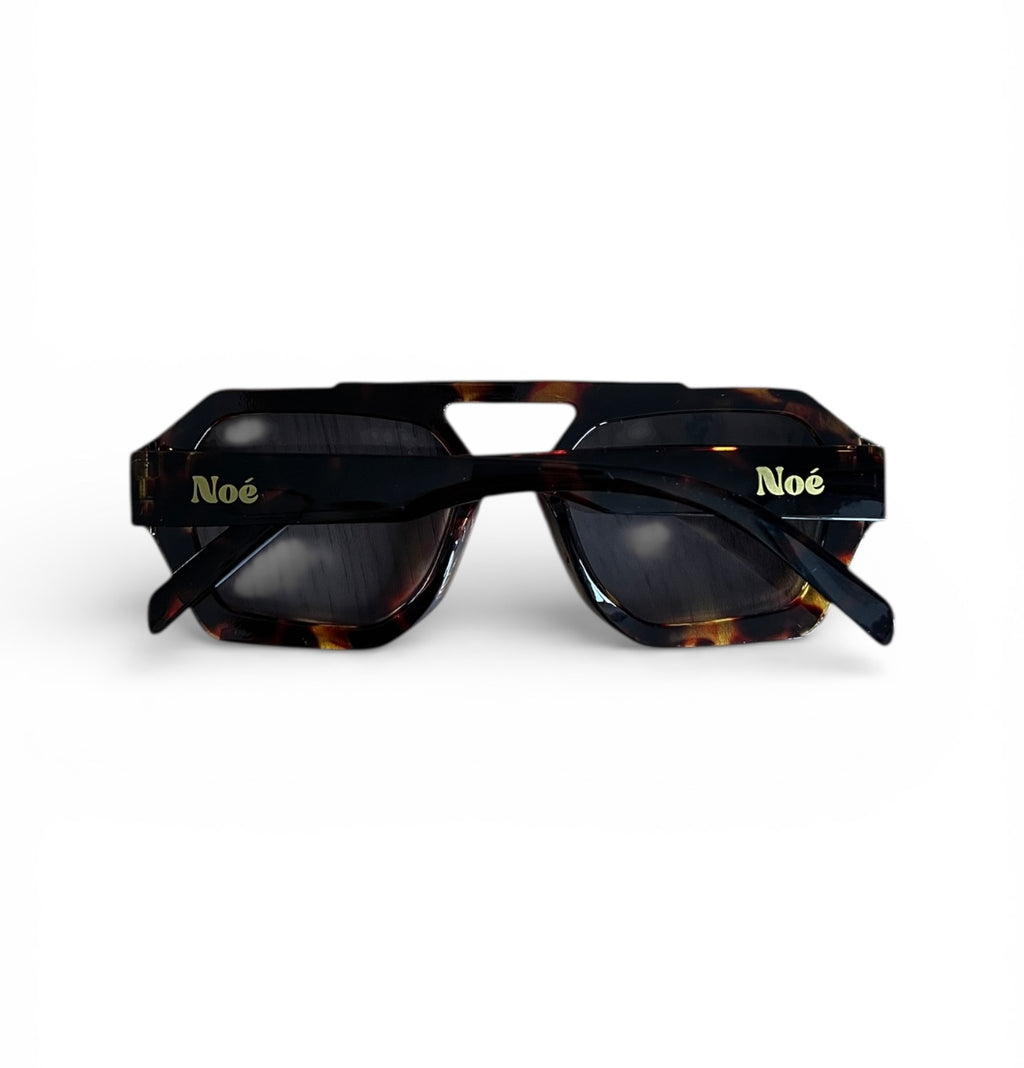 ‘Chelsea’ in tortoiseshell