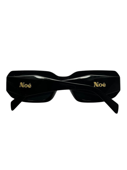 'Le Classique' in noir